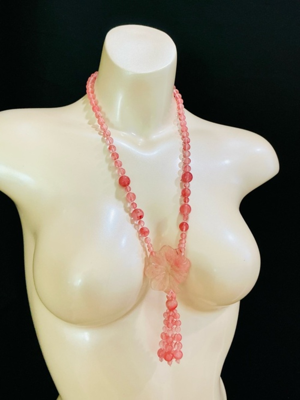 VTG Pink Quartz Carved Large Hibiscus Medallion Style Pendant Tassel Necklace